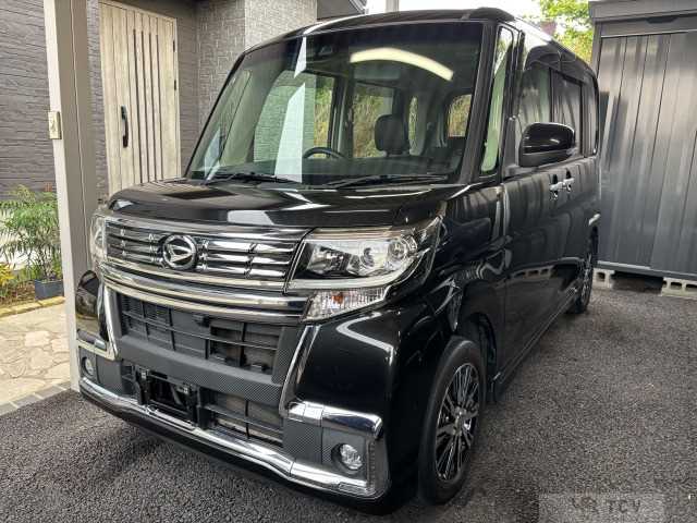 2018 Daihatsu Tanto Custom