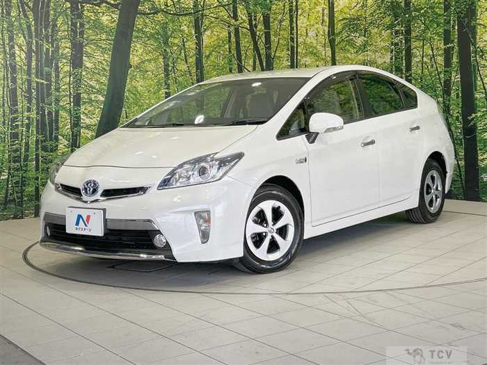2013 Toyota Prius PHV