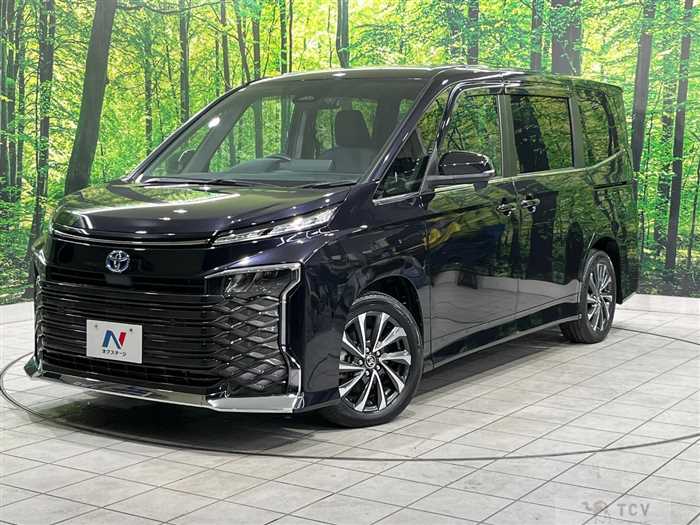 2023 Toyota Voxy