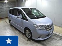 2013 Nissan Serena