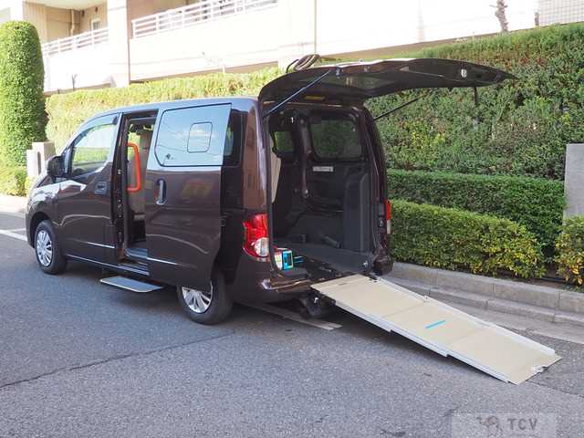 2024 Nissan NV200 VANETTE