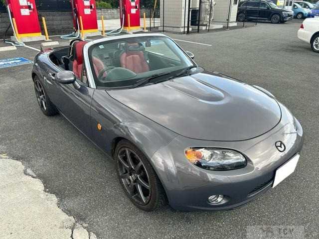 2005 Mazda Roadster