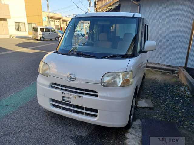 2010 Daihatsu Tanto