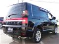 2011 Mitsubishi Delica D5