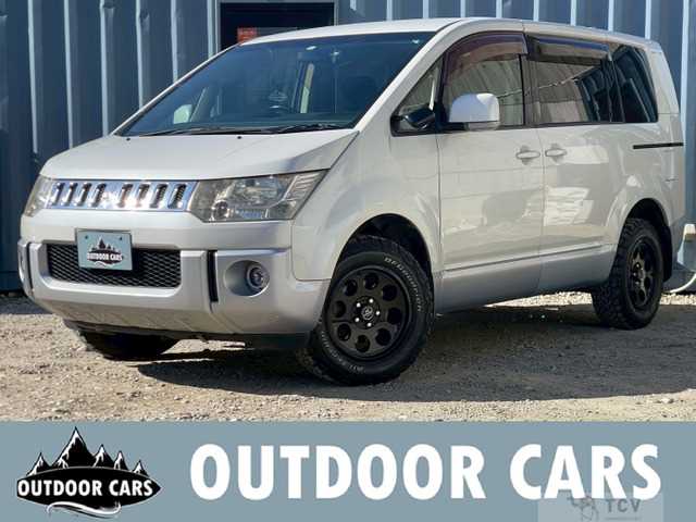 2010 Mitsubishi Delica D5