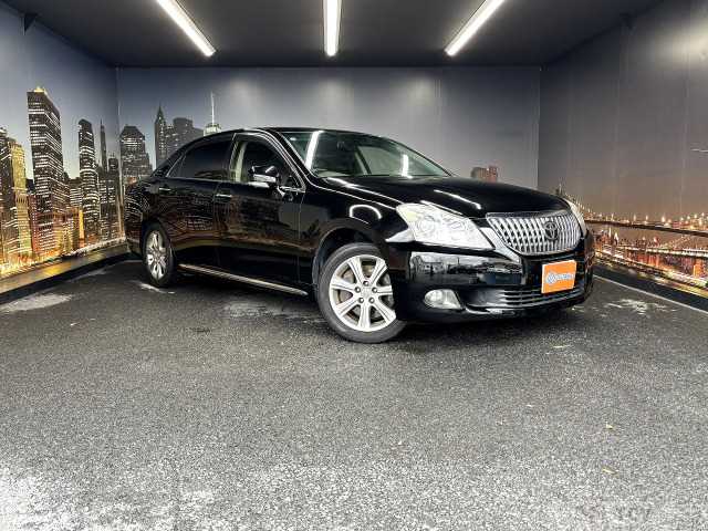 2013 Toyota Crown Majesta