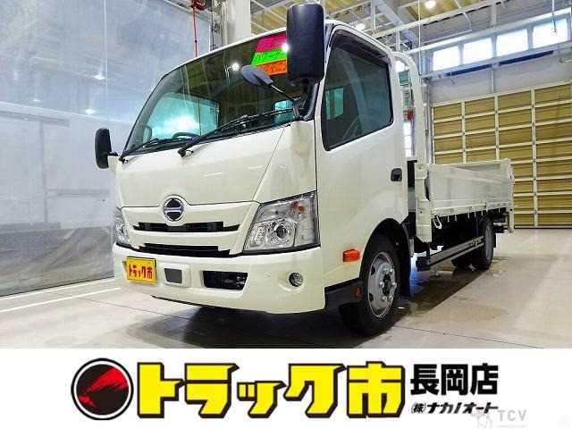 2023 Hino Dutro