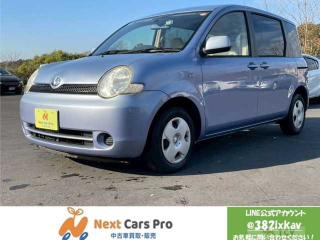 2004 Toyota Sienta