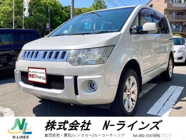 2012 Mitsubishi Delica D5