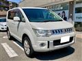2012 Mitsubishi Delica D5