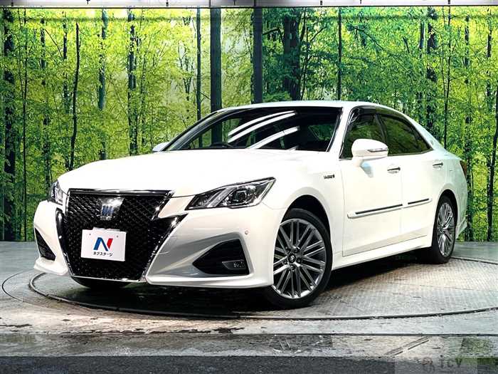 2017 Toyota Crown Hybrid