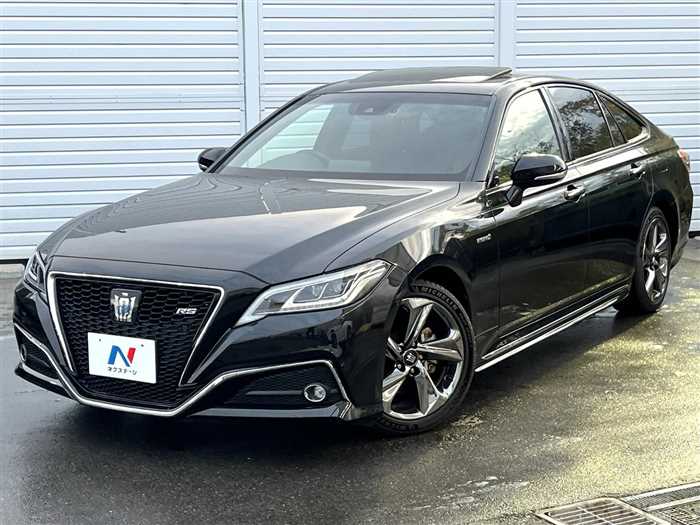 2018 Toyota Crown Hybrid