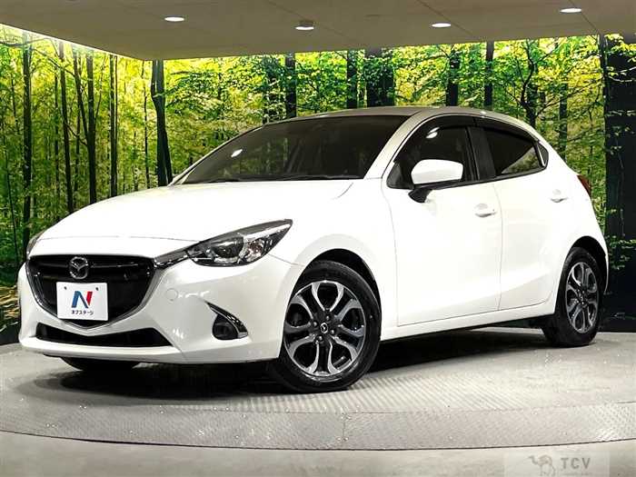 2016 Mazda Demio