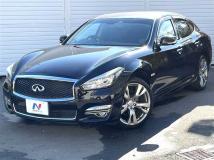 2018 Nissan FUGA HYBRID