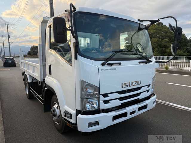2017 Isuzu Isuzu Others