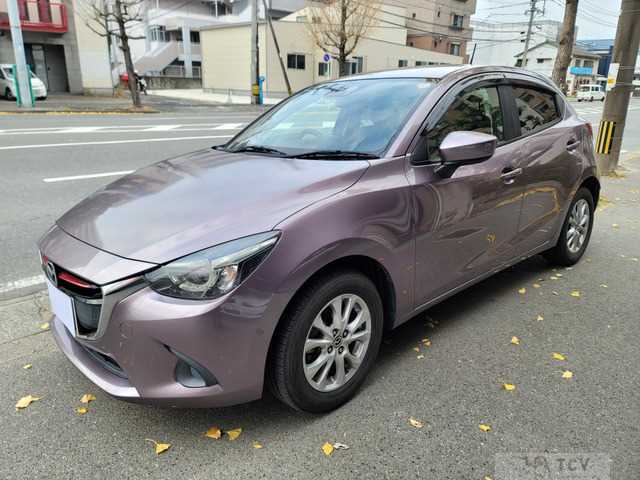 2016 Mazda Demio
