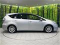 2012 Toyota PRIUS α