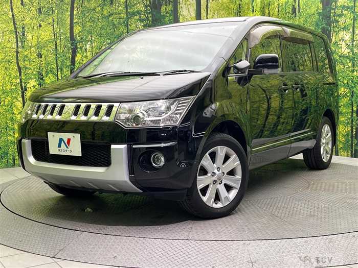 2013 Mitsubishi Delica D5