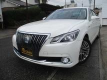 2014 Toyota Crown Majesta