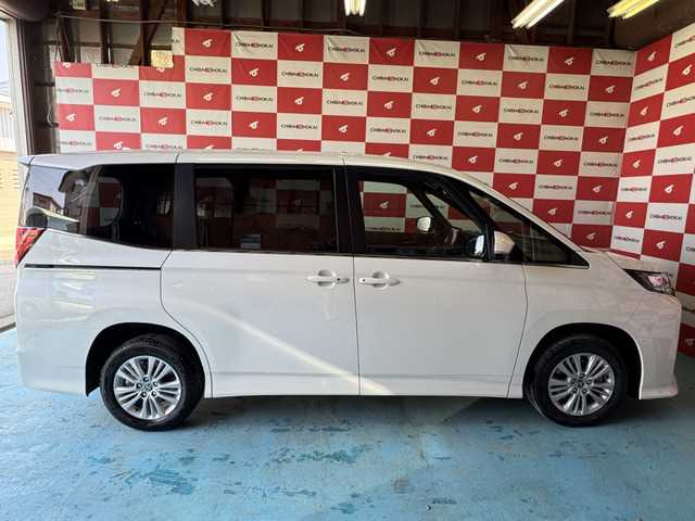 Toyota Noah 2025 — фото 10 купить в Москве