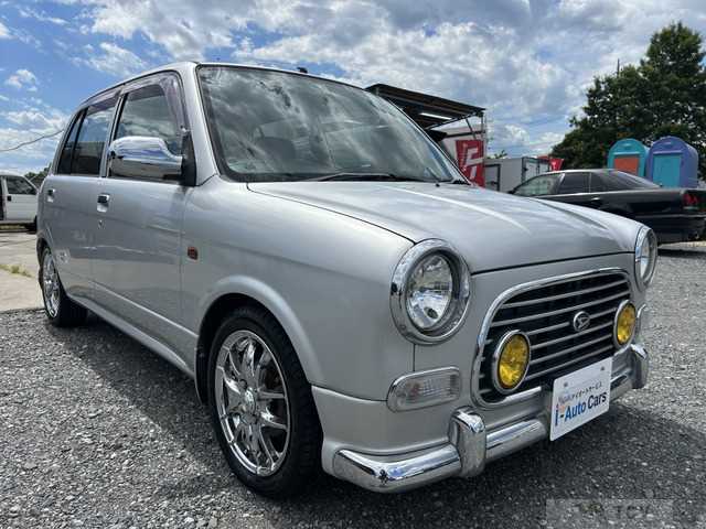 2001 Daihatsu Miragino
