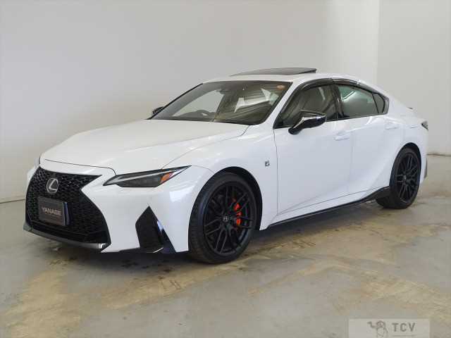 2023 Lexus IS