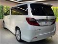 2014 Toyota Alphard