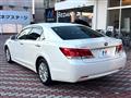 2013 Toyota Crown Hybrid