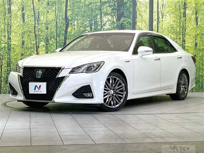 2017 Toyota Crown Hybrid