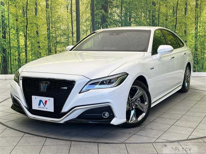 2018 Toyota Crown Hybrid