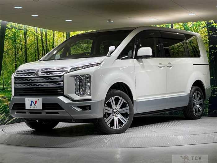 2020 Mitsubishi Delica D5