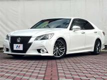 2013 Toyota Crown