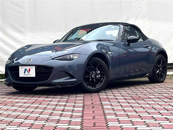 2023 Mazda Roadster