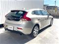 2018 Volvo V40