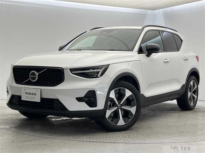 2023 Volvo XC40
