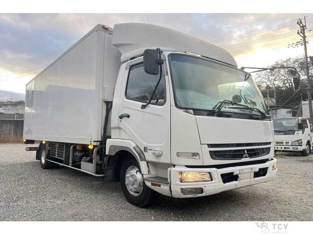 2009 Mitsubishi Fighter