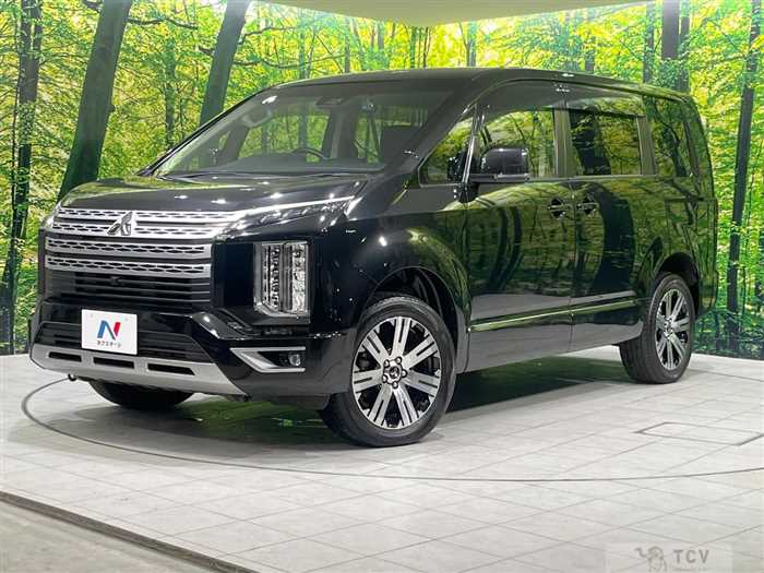 2022 Mitsubishi Delica D5
