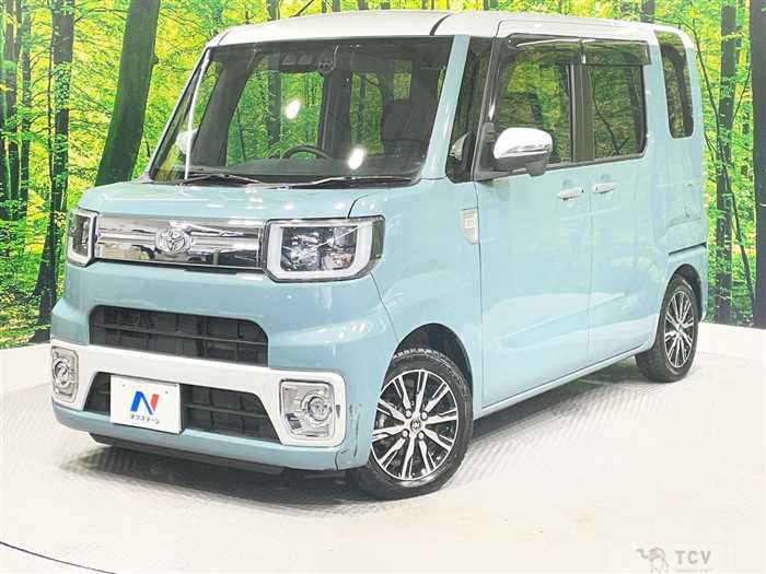 2022 Toyota PIXIS MEGA