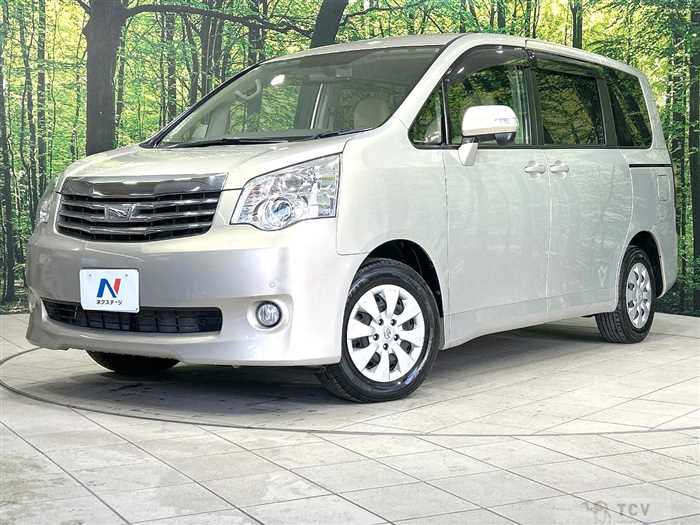 2010 Toyota Noah
