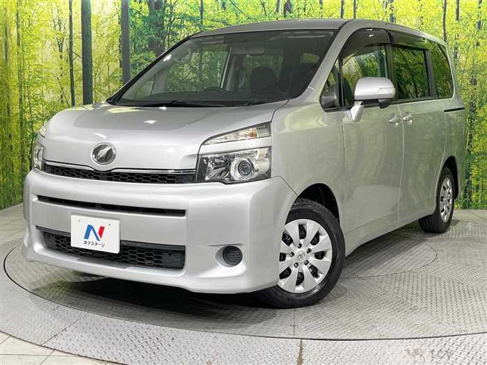 2013 Toyota Voxy