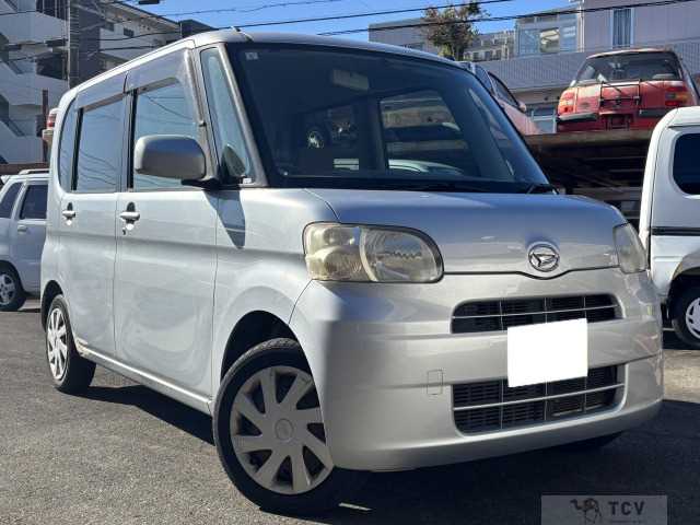 2011 Daihatsu Tanto