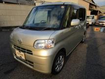 2012 Daihatsu Tanto