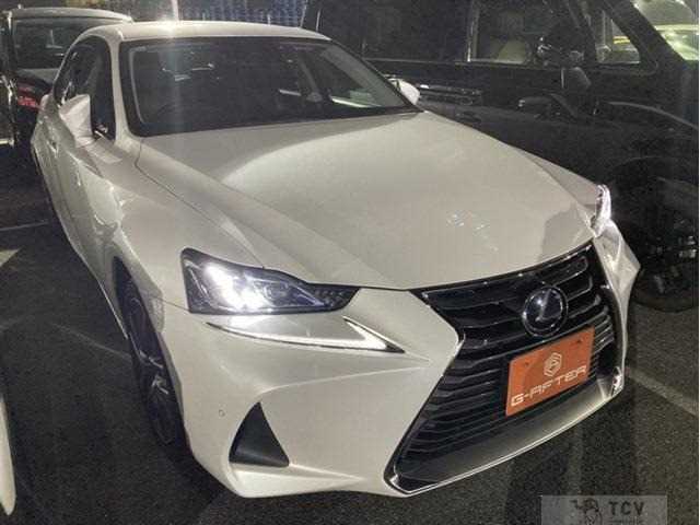 2017 Lexus IS