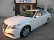 2013 Toyota Crown Hybrid