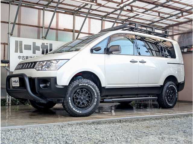 2014 Mitsubishi Delica D5