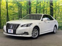 2016 Toyota Crown Hybrid