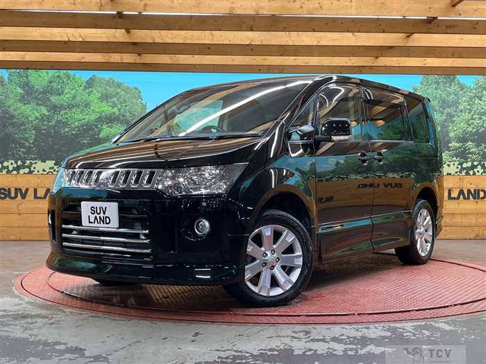 2017 Mitsubishi Delica D5