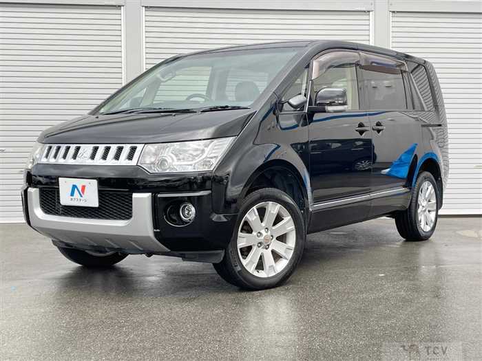 2014 Mitsubishi Delica D5