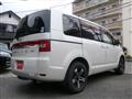 2010 Mitsubishi Delica D5