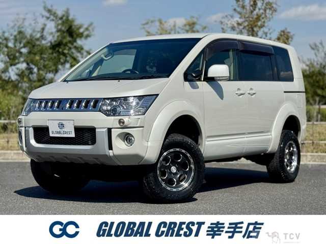 2018 Mitsubishi Delica D5